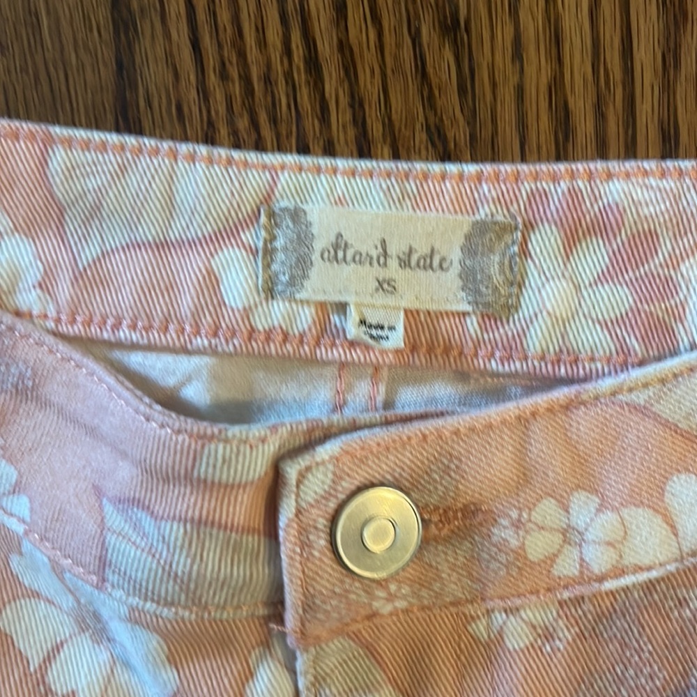 NWT Altar’d State Flared Jeggings - Picture 4 of 4